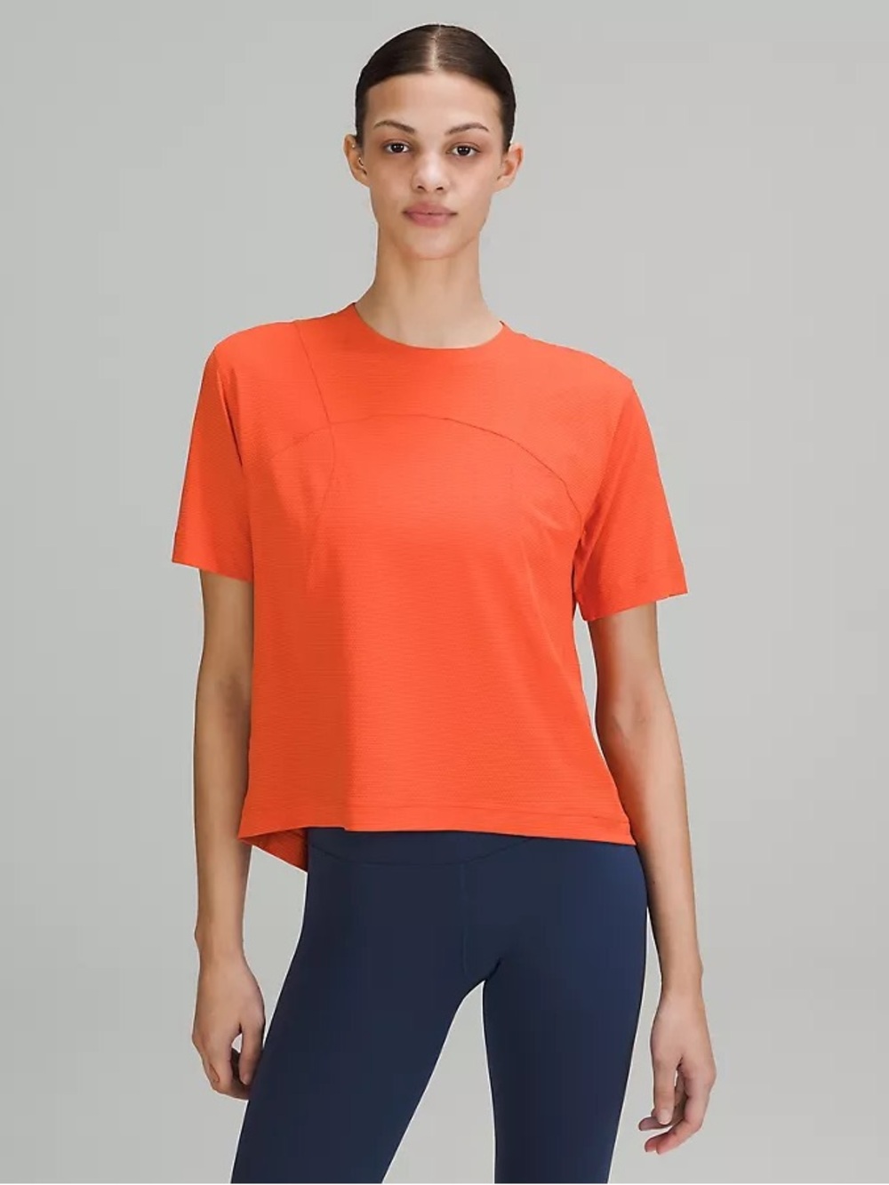 Lululemon Tough Training Crewneck
T-Shirt